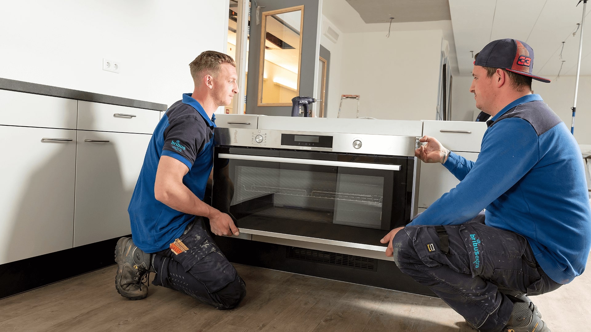 Bribus Monteurs Bij Elver